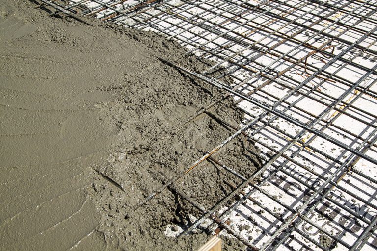 Concrete Slab With Fiber Mesh Or Wire Mesh Reinforcement